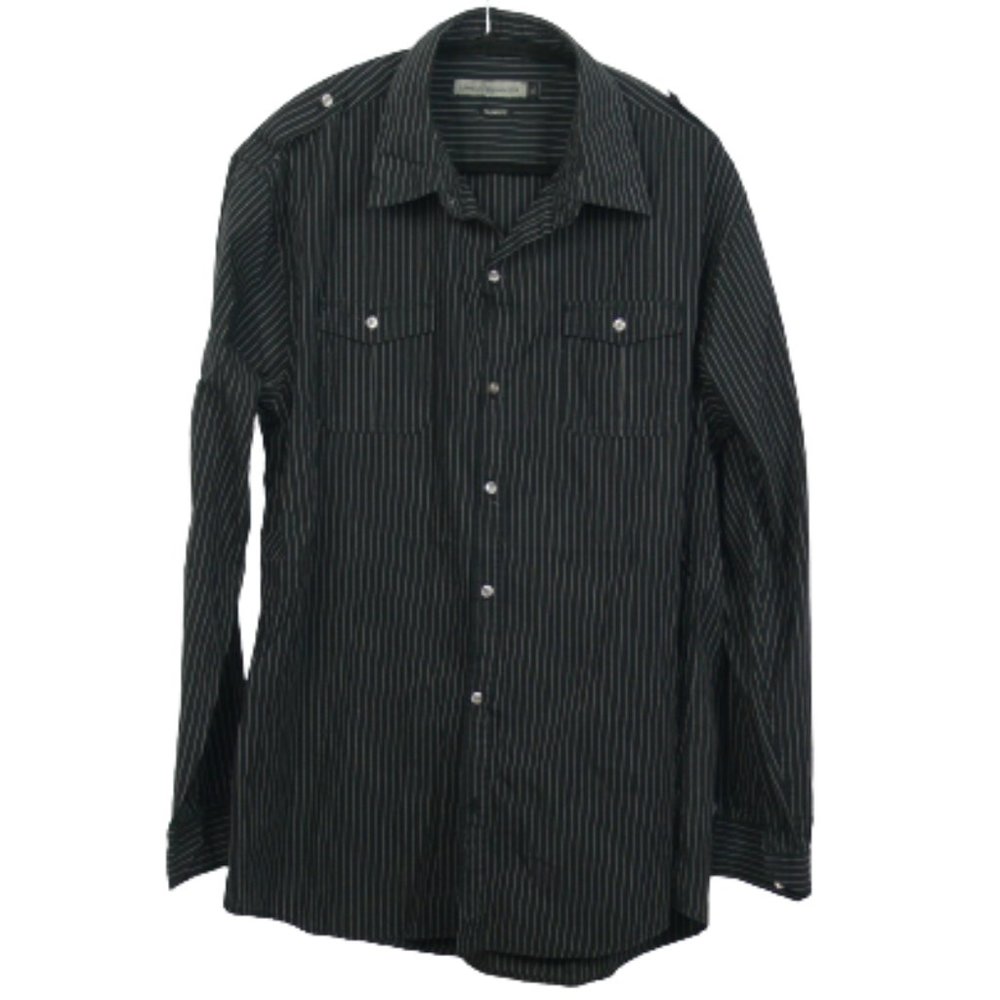 Urban  Men's Gray / Black  Plaid Button-Down
